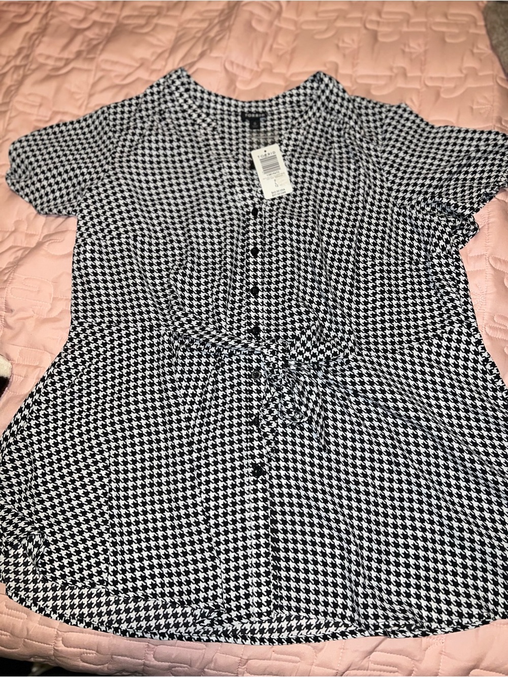 torrid Black and White Houndstooth Button Front Top